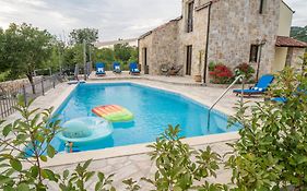 Villa Ilir